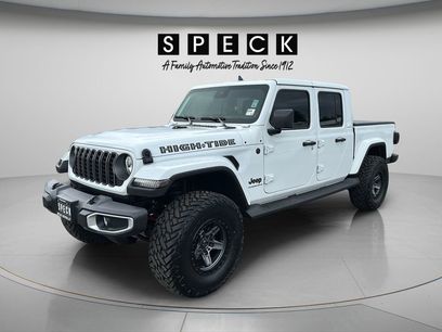 Used 2025 Jeep Gladiator Sport