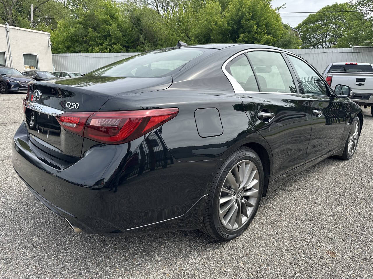 Used 2019 INFINITI Q50 Luxe w/ Essential Package (3.0T Luxe) AWD/4WD image 7
