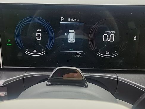 Certified 2025 Hyundai Santa Fe SEL FWD image 6