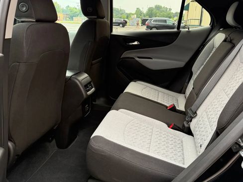 Used 2023 Chevrolet Equinox LT image 19