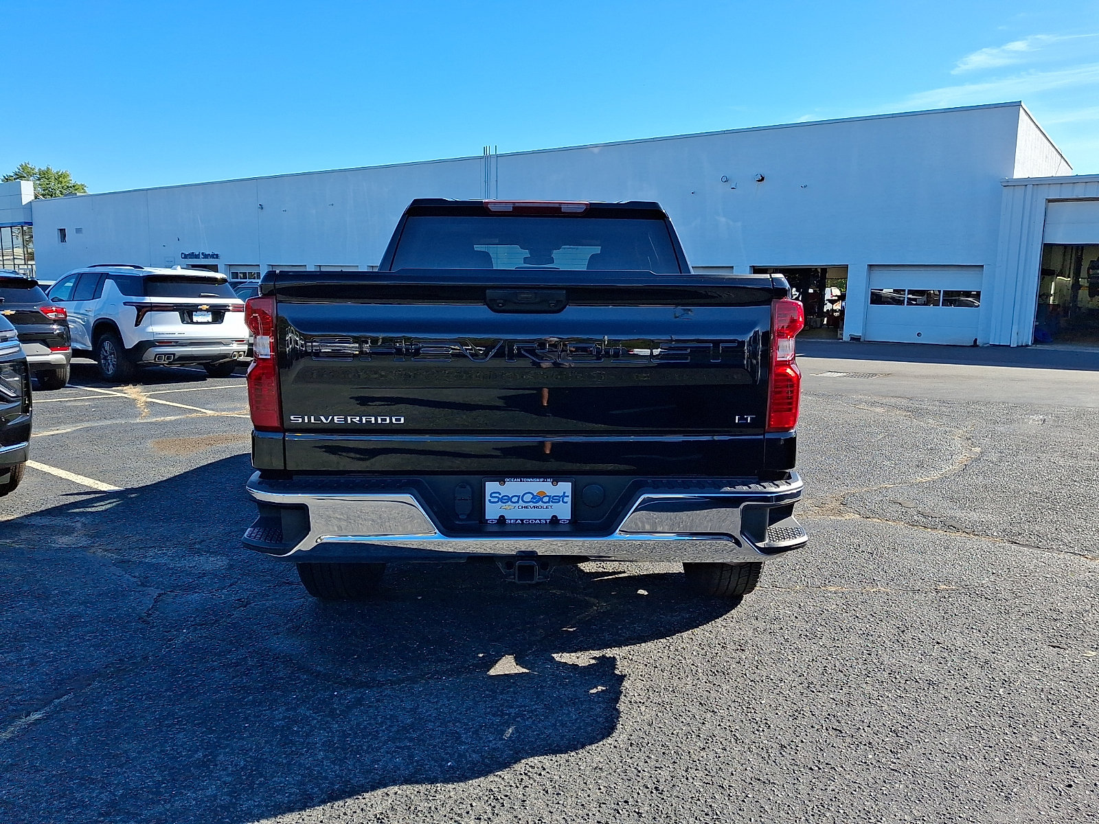 Used 2025 Chevrolet Silverado 1500 LT AWD/4WD image 5
