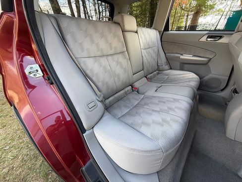 Used 2010 Subaru Forester 2.5X Premium image 17