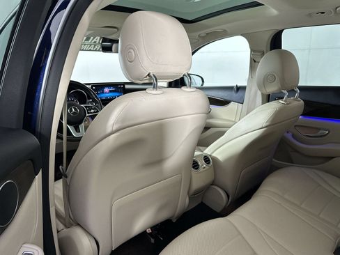 Used 2021 Mercedes-Benz GLC 300 4MATIC w/ Premium Package image 24