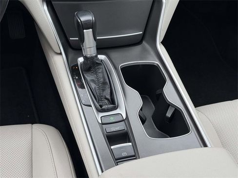 Certified 2022 Honda Accord EX-L image 16