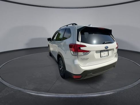 Certified 2023 Subaru Forester Premium AWD/4WD image 6