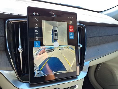 New 2026 Volvo XC90 B6 Ultra image 15