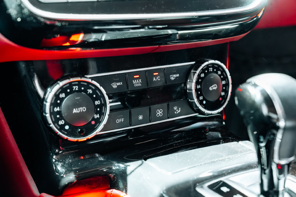 Used 2018 Mercedes-Benz G 550 image 32