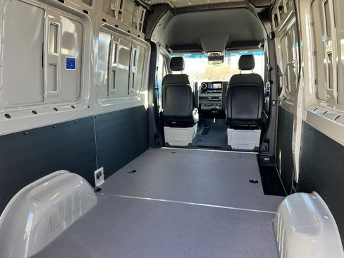 New 2025 Mercedes-Benz Sprinter 2500 image 20