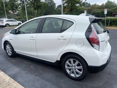 Used 2017 Toyota Prius C Three FWD image 4