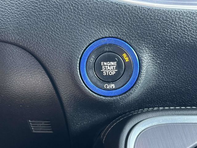 Used 2017 Dodge Challenger R/T w/ Blacktop Package RWD image 30