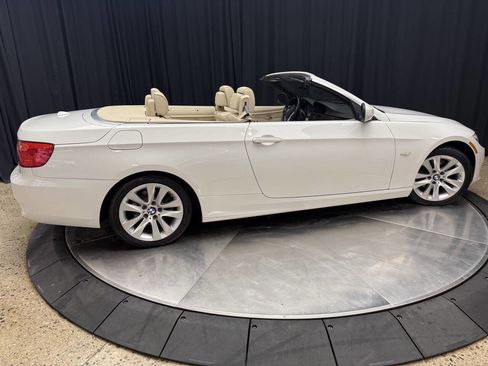 Used 2011 BMW 328i Convertible image 7