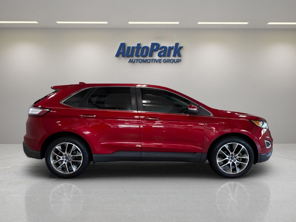 Used 2017 Ford Edge Titanium w/ Equipment Group 302A FWD image 8