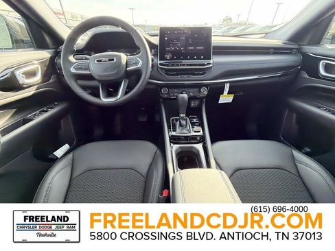 New 2026 Jeep Compass Latitude image 17