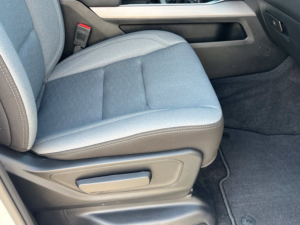 Used 2025 RAM 1500 Big Horn AWD/4WD image 16