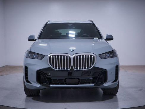 Used 2026 BMW X5 sDrive40i w/ M Sport Package RWD image 4