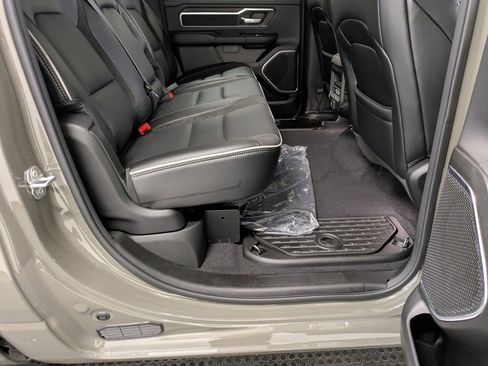 Used 2026 RAM 1500 Laramie AWD/4WD image 27