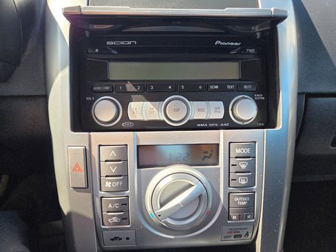 Used 2009 Scion tC image 13