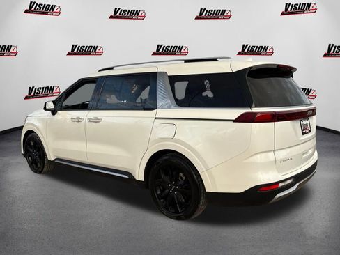 Used 2023 Kia Carnival SX Prestige image 7