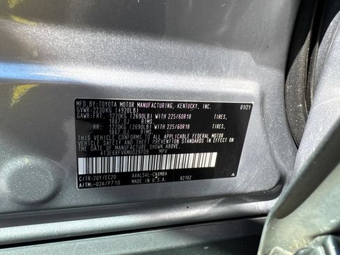 Used 2021 Toyota RAV4 XSE AWD/4WD image 30