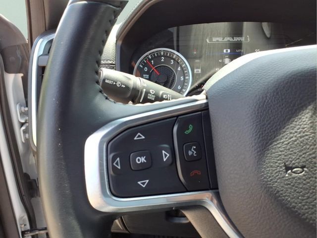 Used 2023 RAM 1500 Laramie AWD/4WD image 15