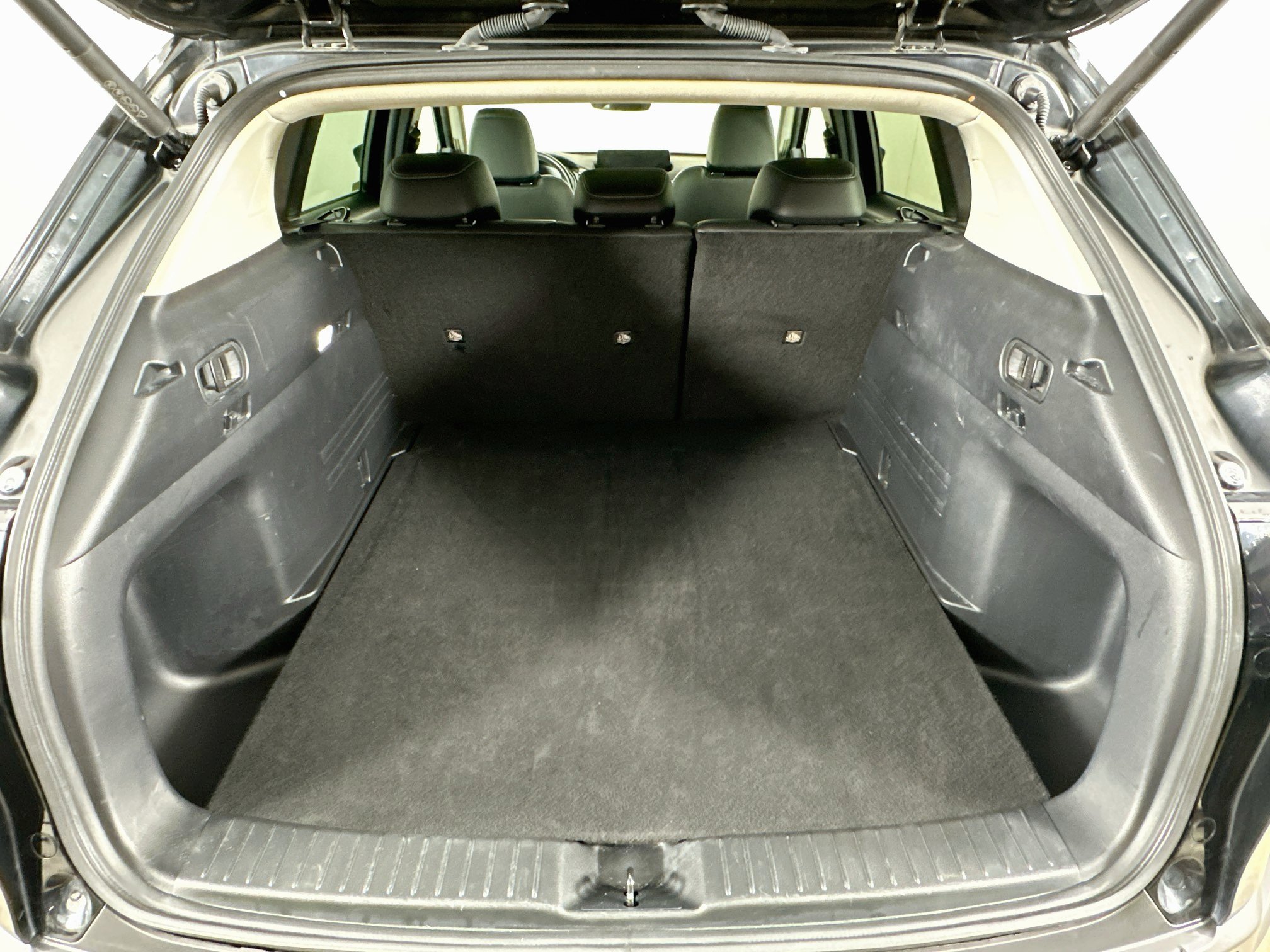 Used 2025 MAZDA CX-50 AWD 2.5 S w/ Premium Package image 29