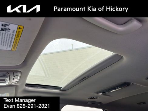 Used 2025 Kia Telluride S AWD/4WD image 30