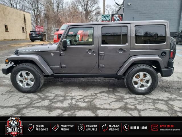 Used 2017 Jeep Wrangler Unlimited Rubicon w/ Connectivity Group AWD/4WD image 9
