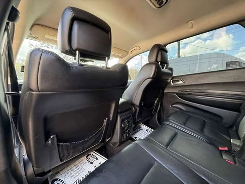 Used 2017 Ford Explorer XLT image 14