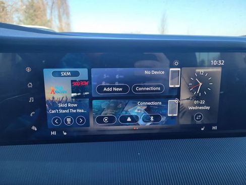 New 2025 Nissan Murano SV image 18