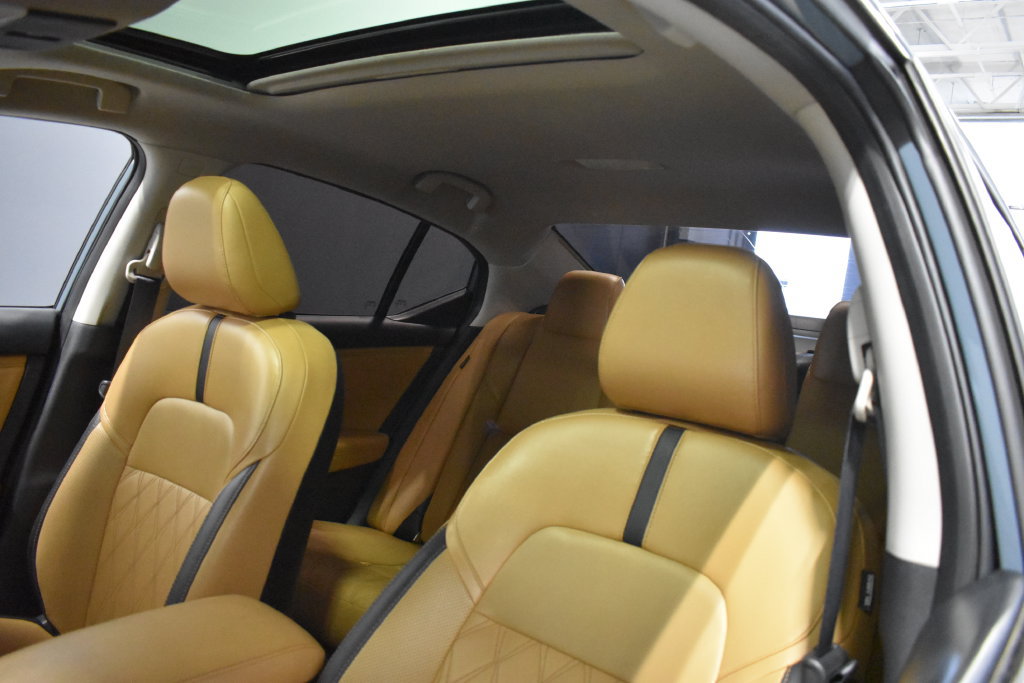 Certified 2024 Nissan Sentra SV w/ SV Premium Package FWD image 17