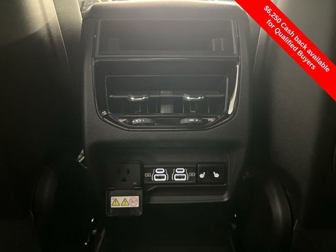 New 2025 Jeep Grand Cherokee Limited w/ Luxury Tech Group II image 26