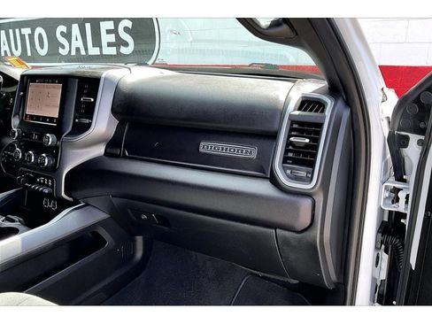 Used 2024 RAM 2500 Big Horn w/ Off Road Package AWD/4WD image 17