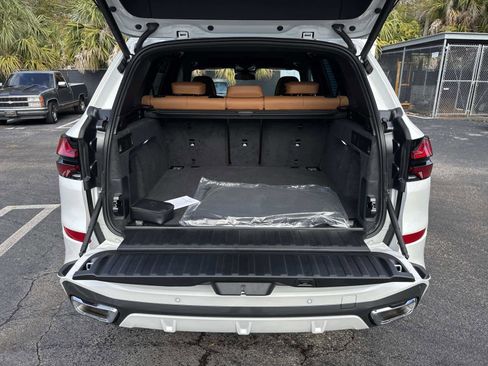 New 2026 BMW X5 sDrive40i image 11