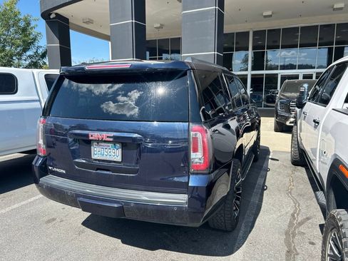 Used 2017 GMC Yukon SLT w/ Open Road Package AWD/4WD image 4