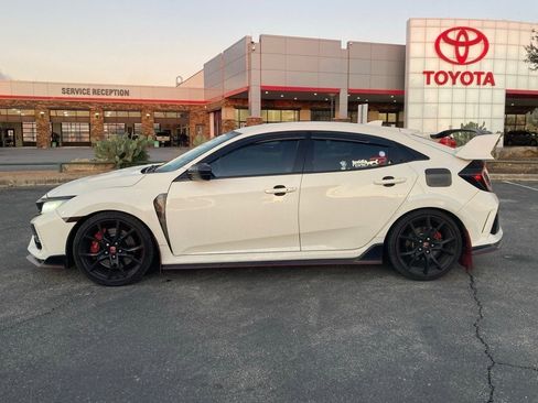 Used 2019 Honda Civic Type R image 7