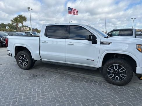 Used 2022 GMC Sierra 1500 AT4 w/ AT4 Premium Package image 2