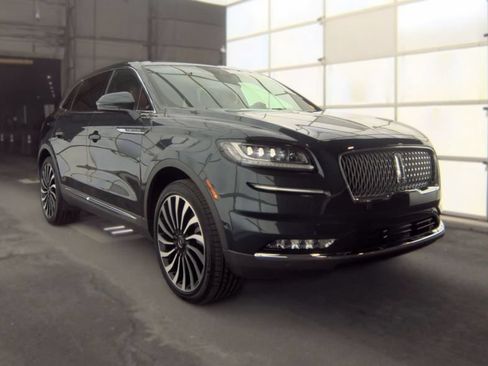Used 2023 Lincoln Nautilus Black Label w/ Class II Trailer Tow Package AWD/4WD image 4