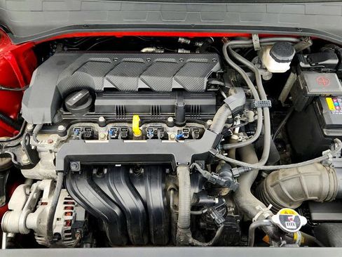 Used 2023 Hyundai Venue Limited FWD image 26