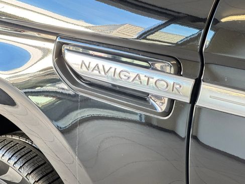 Used 2019 Lincoln Navigator L Reserve image 29