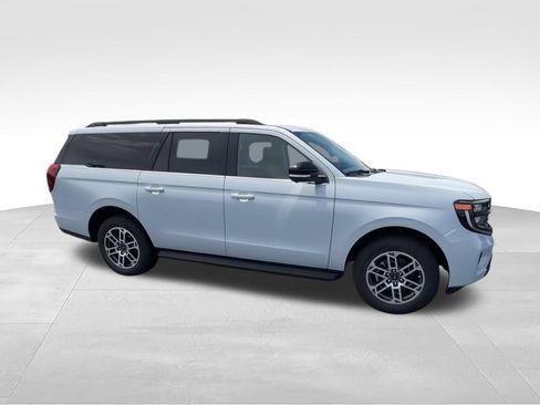 New 2026 Ford Expedition Max Active AWD/4WD image 9