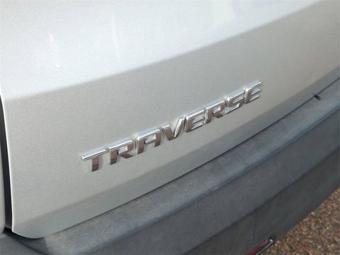 Certified 2021 Chevrolet Traverse LS w/ LPO, Floor Liner Package image 31