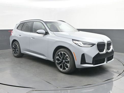New 2026 BMW X3 xDrive30 w/ Premium Package AWD/4WD image 9