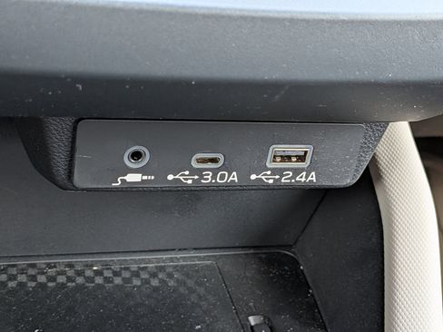 Certified 2025 Subaru Forester Limited image 22