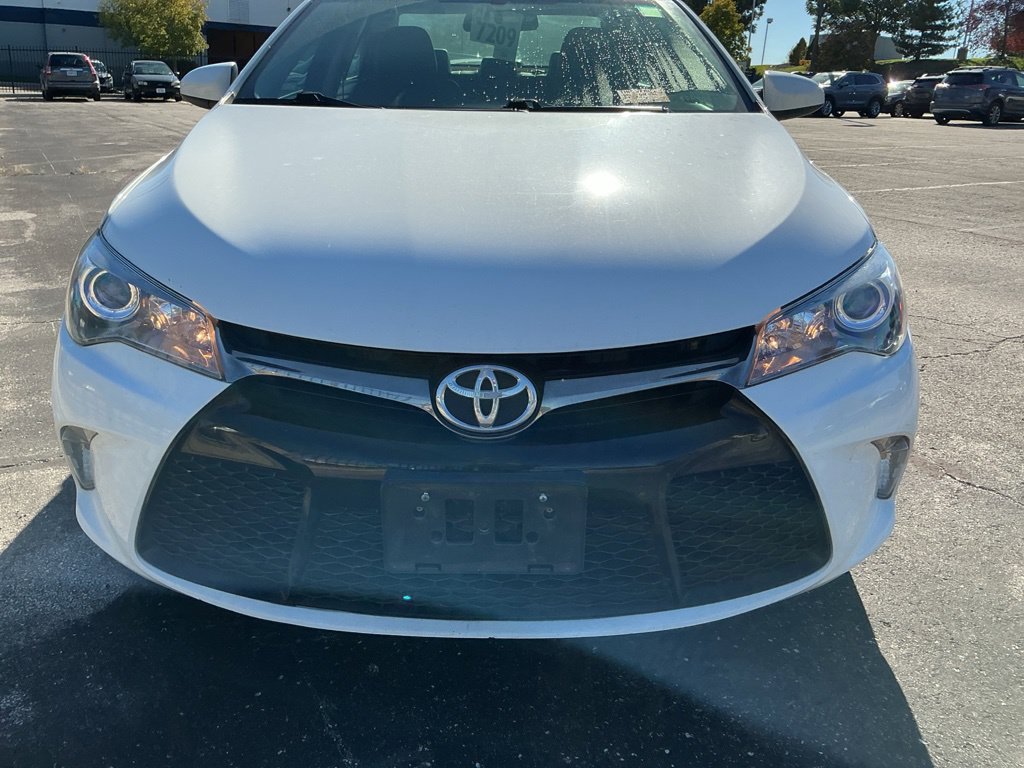 Used 2017 Toyota Camry SE FWD image 14