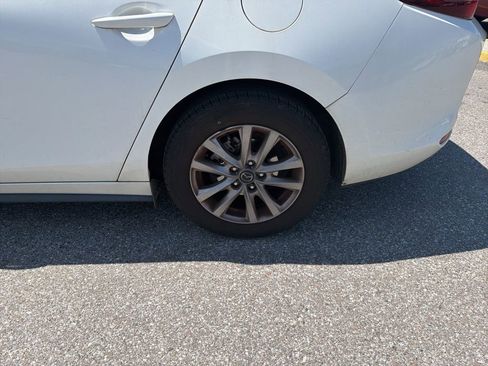 Used 2021 MAZDA MAZDA3 s image 8