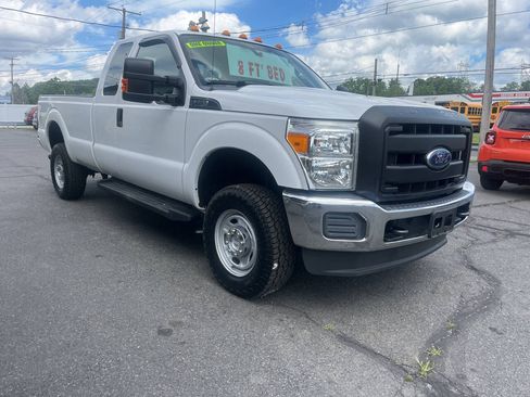 Used 2016 Ford F250 XL w/ Power Equipment Group AWD/4WD image 4