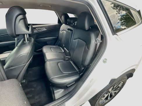 Certified 2023 Kia Sportage EX FWD image 24
