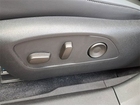 Certified 2024 Honda Prologue Touring image 19