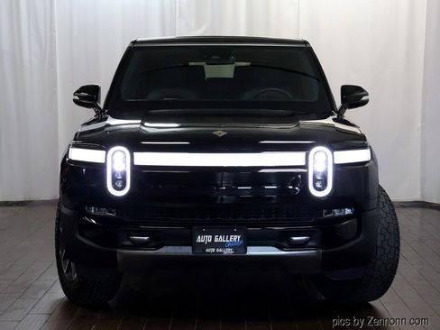 Used 2023 Rivian R1S Launch Edition image 5