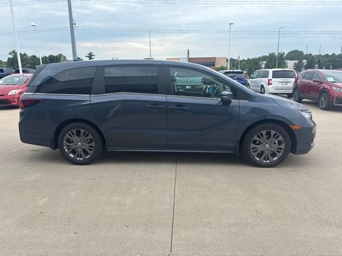 Certified 2026 Honda Odyssey Touring image 4